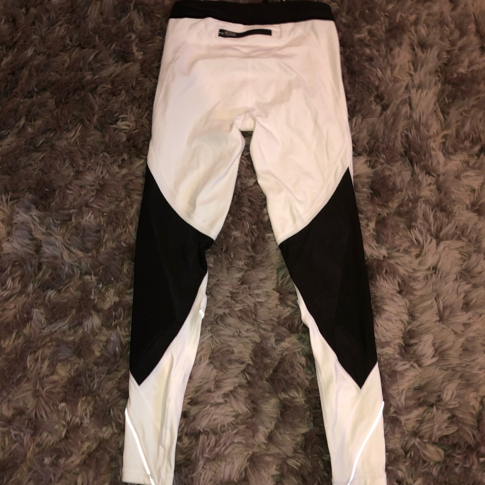Legging - Picture 2 of 3